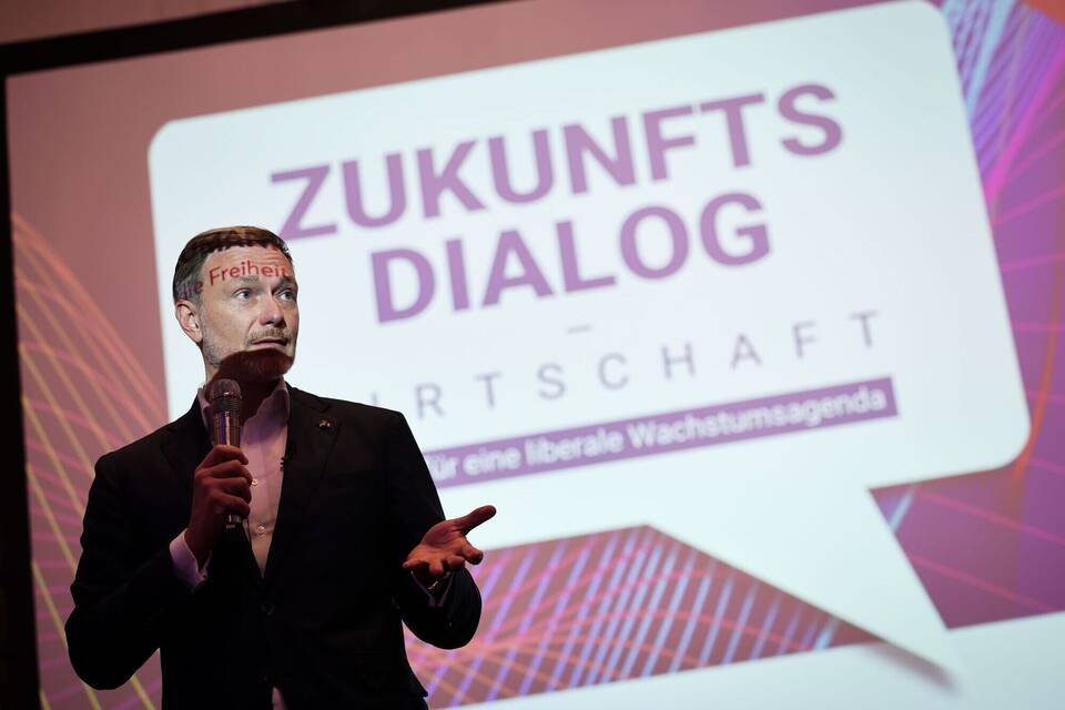 FDP-Chef Lindner beim Wirtschafts-Lunch FDP-Chef Lindner beim Wirtschafts-Lunch