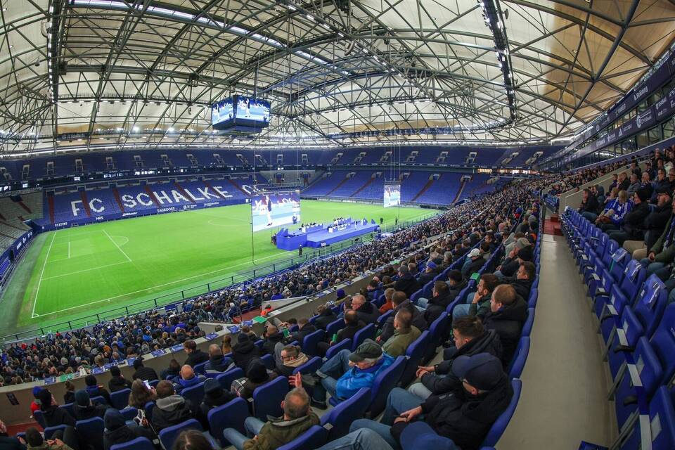 Mitgliederversammlung FC Schalke 04 Mitgliederversammlung FC Schalke 04