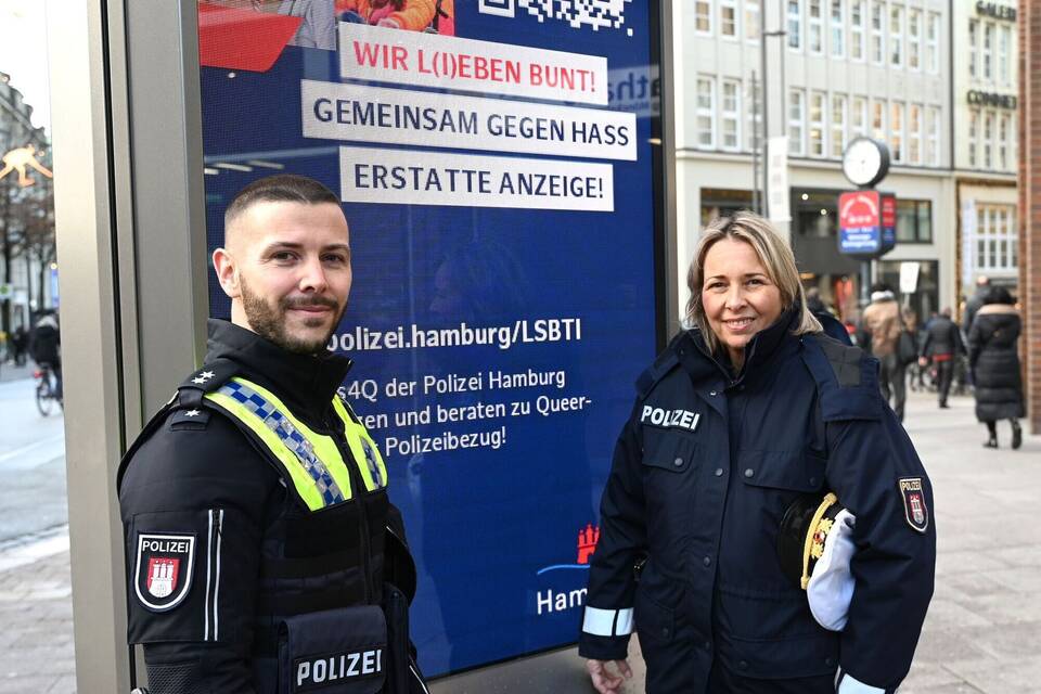Polizei Hamburg stellt Kampagne gegen queerfeindliche Gewalt vor Polizei Hamburg stellt Kampagne gegen queerfeindliche Gewalt vor