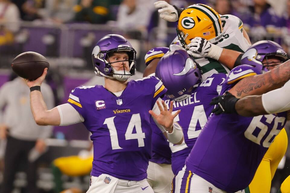 Minnesota Vikings - Green Bay Packers Minnesota Vikings - Green Bay Packers