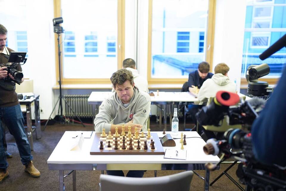 Schach Düsseldorfer SK - FC St. Pauli Schach Düsseldorfer SK - FC St. Pauli