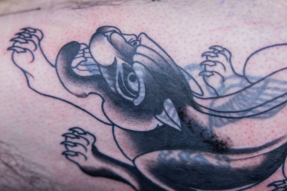 Cover-Up Tattoo für rechtsextreme Tattoos