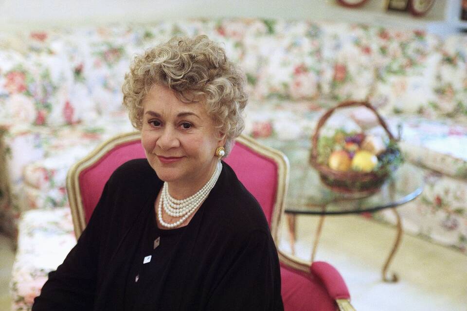 Joan Plowright Joan Plowright