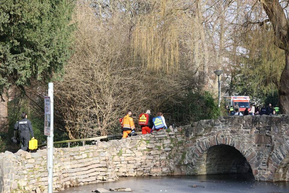 Gewalttat mit mehreren Schwerverletzten in Aschaffenburg Gewalttat mit mehreren Schwerverletzten in Aschaffenburg