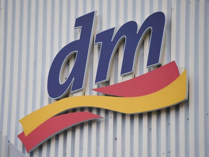 Corona Krise Drogeriemarkt Dm Bietet Express Abholung Deutschlandweit An Wirtschaft Regional Rnz