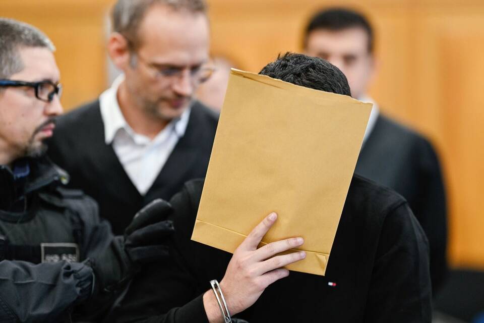 Prozess gegen drei mutmaßliche Islamisten Prozess gegen drei mutmaßliche Islamisten