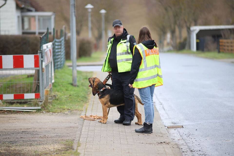 Leiche gefunden - Polizei geht von Gewaltverbrechen aus Leiche gefunden - Polizei geht von Gewaltverbrechen aus
