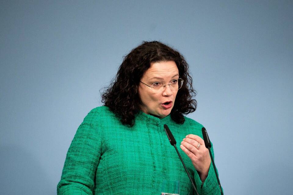 Zahl der Arbeitslosen nur noch knapp unter drei Millionen Zahl der Arbeitslosen nur noch knapp unter drei Millionen