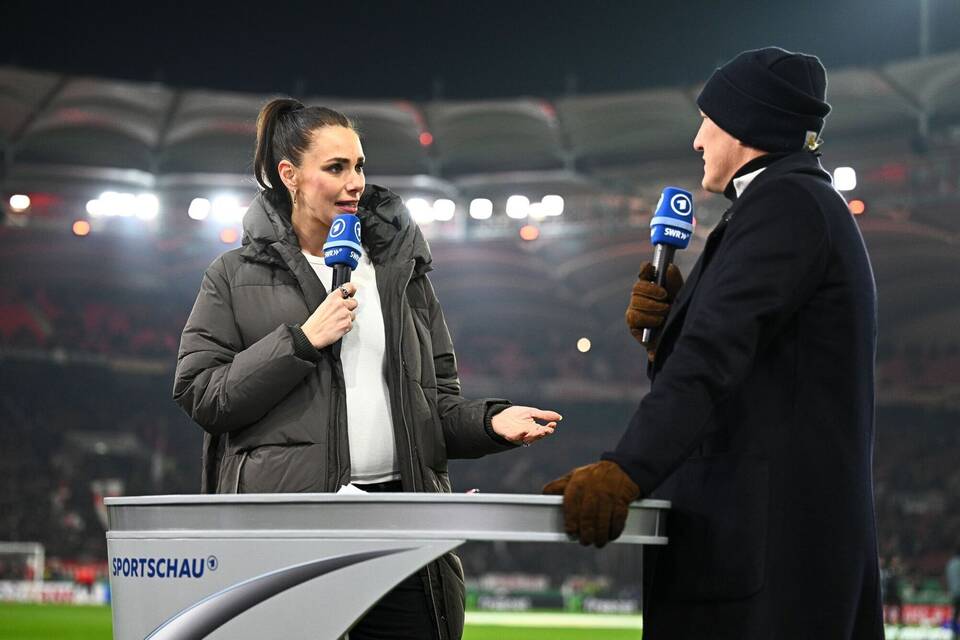 VfB Stuttgart - FC Augsburg VfB Stuttgart - FC Augsburg