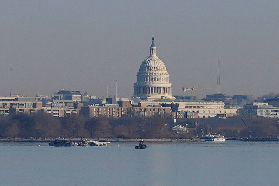 Flugzeugabsturz über US-Hauptstadt Washington Flugzeugabsturz über US-Hauptstadt Washington
