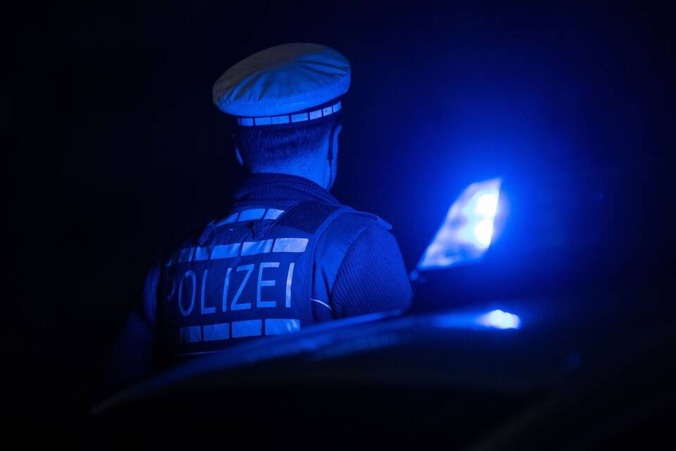 Polizei - Symbolbild Polizei - Symbolbild