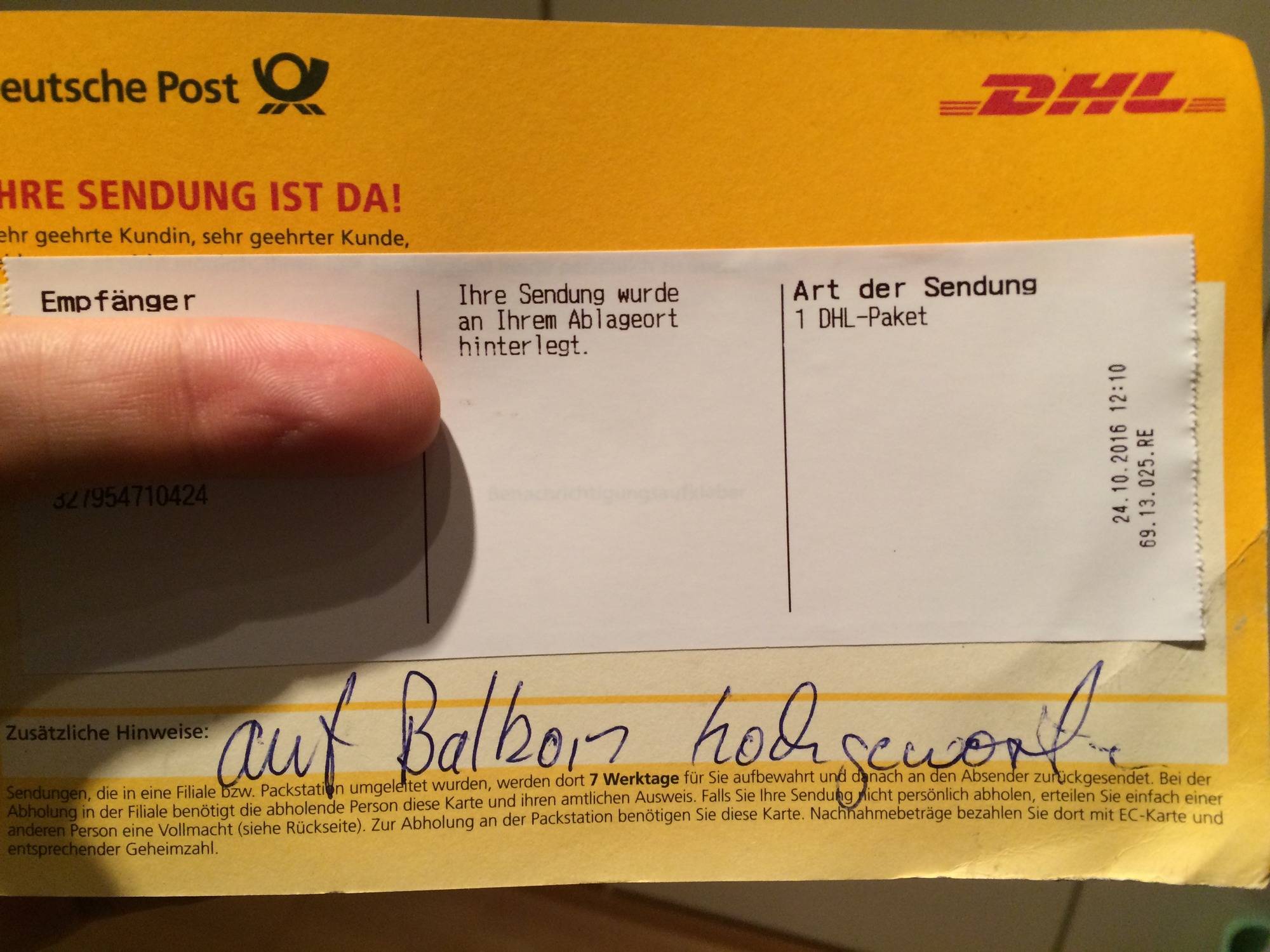 T me dhl receipt. Смешные картинки DHL. Deutsche Post юмор. Abholen формы. Предложение с abholen на немецком.