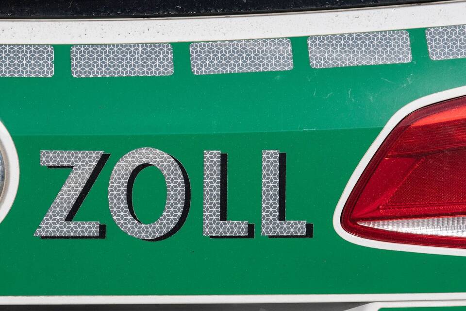Zoll geht gegen Mindestlohn-Verstoß vor Zoll geht gegen Mindestlohn-Verstoß vor