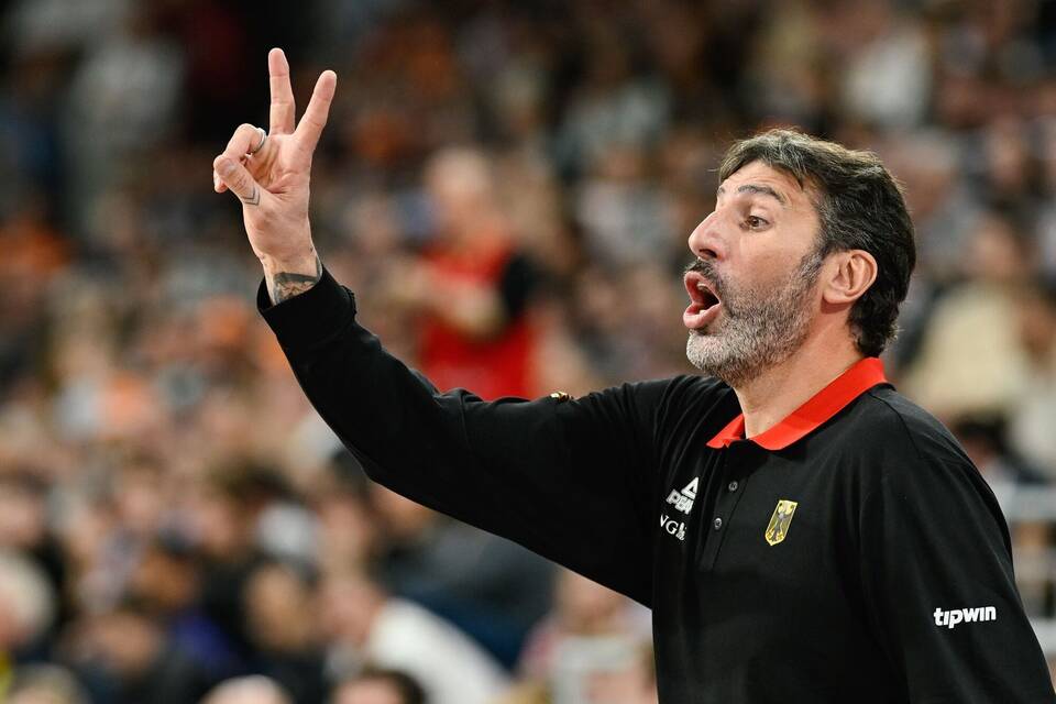 Álex Mumbrú