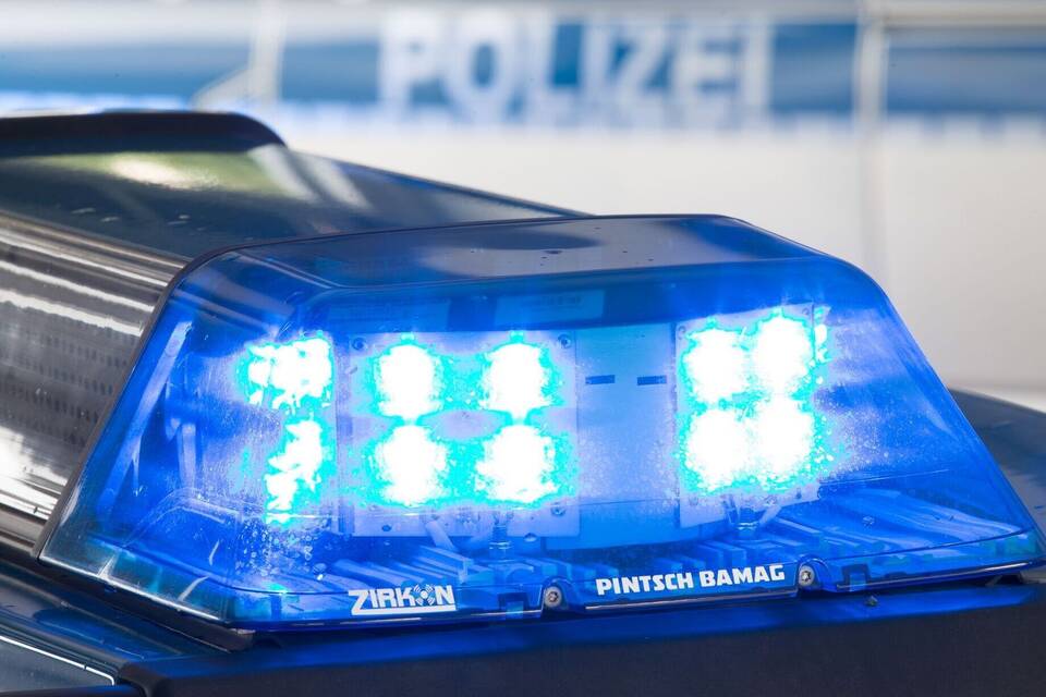 Polizei - Symbolbild Polizei - Symbolbild