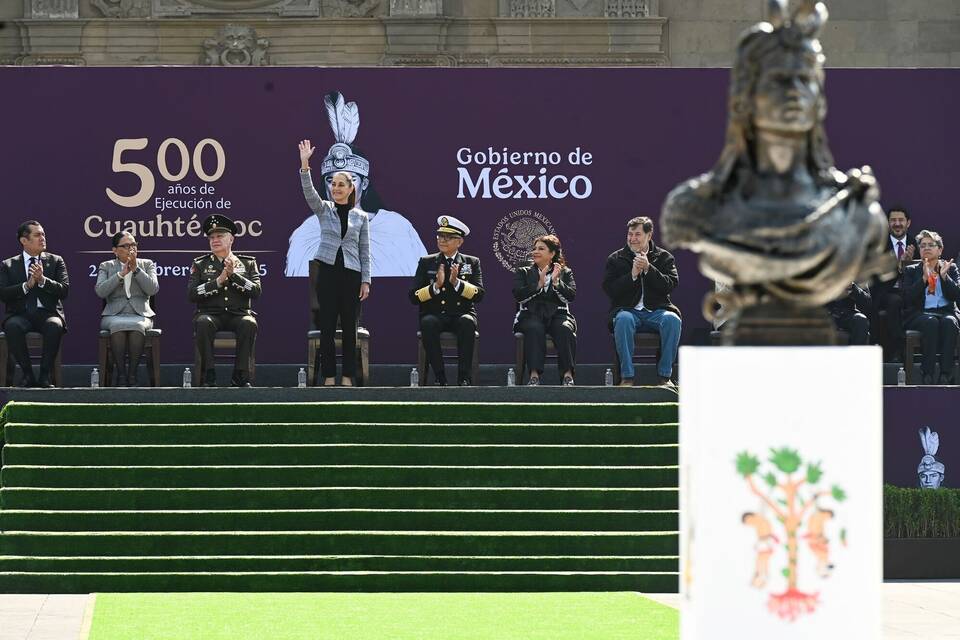 Staatsbegräbnis für Azteken-Herrscher Cuauhtémoc Staatsbegräbnis für Azteken-Herrscher Cuauhtémoc