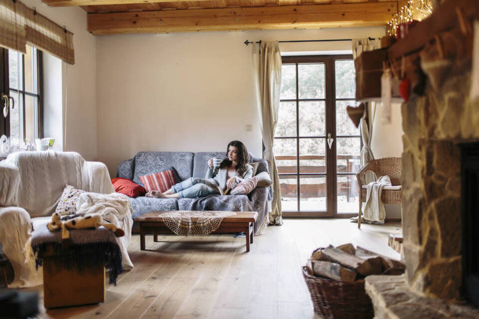 Kissen, Kerzen und nicht zu viel Herbstliches - Cocooning im Haus Kissen, Kerzen und nicht zu viel Herbstliches - Cocooning im Haus