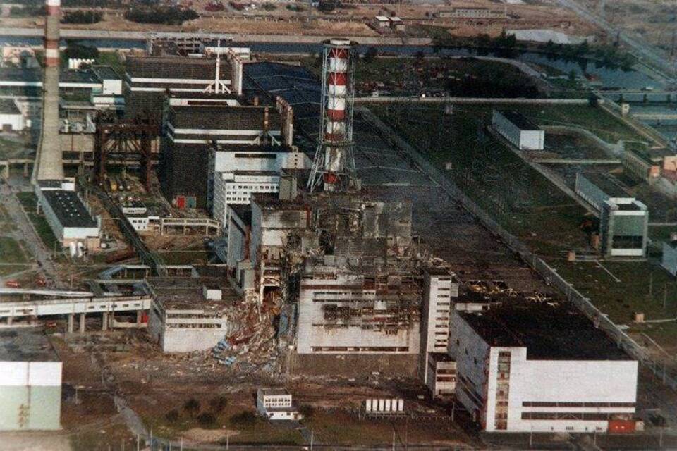 Sarkophag für Tschernobyl: Atomruine verschwindet, Probleme bleiben Sarkophag für Tschernobyl: Atomruine verschwindet, Probleme bleiben