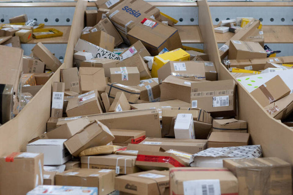 Paketversand zu Weihnachten - Damit der Postmann pünktlich klingelt Paketversand zu Weihnachten - Damit der Postmann pünktlich klingelt