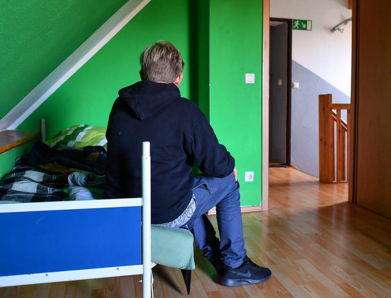 Erwachsener sohn aus einem minderjährigen