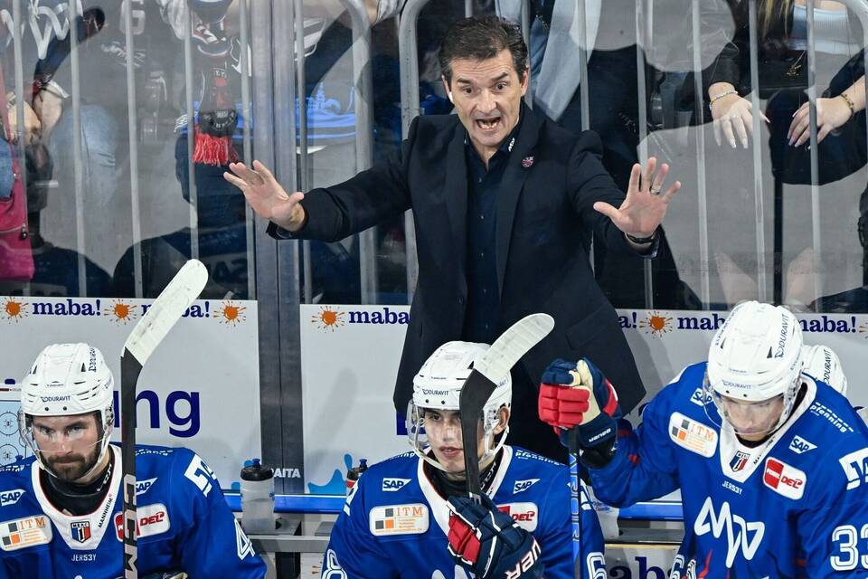 Adler Mannheim - EHC Red Bull München