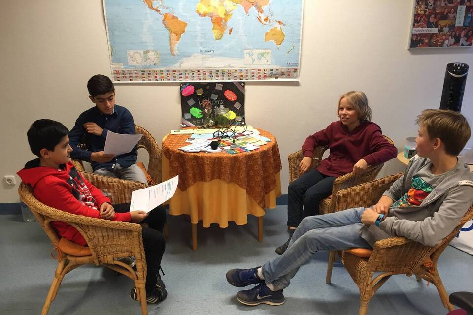 Ein Jahr Deutschland: Amir und Ahmad über Lehrer, Hobbys und Deutsch