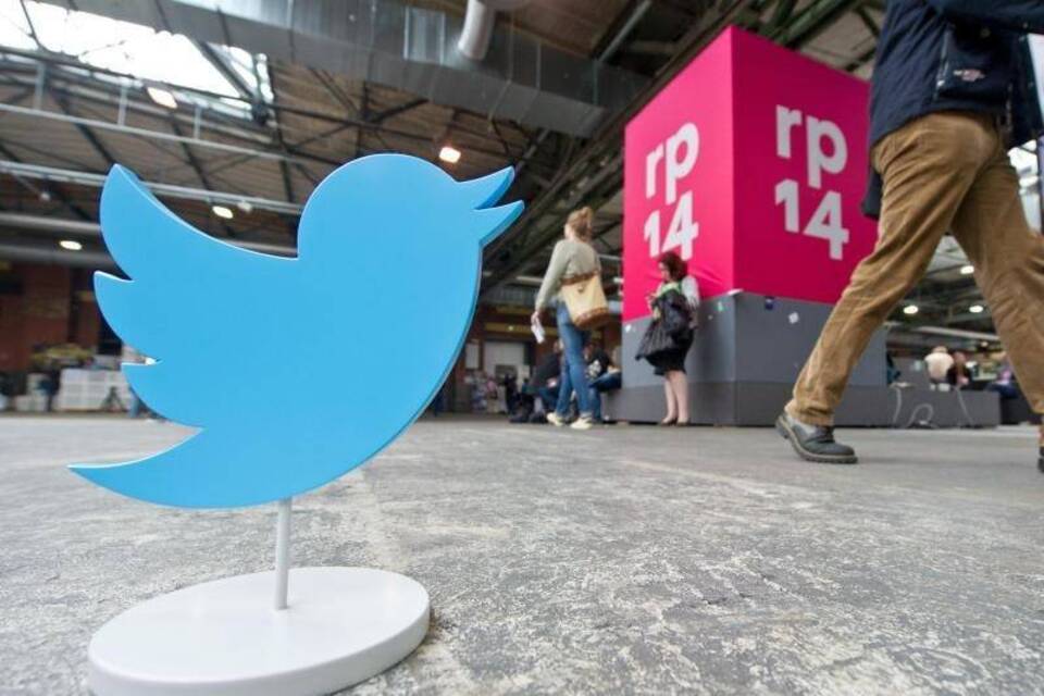 Twitter Twitter