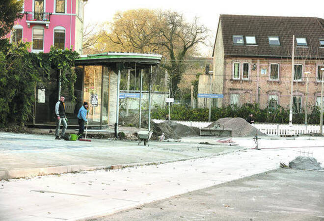 Bahnhof in Weinheim Wohin mit den Drahteseln