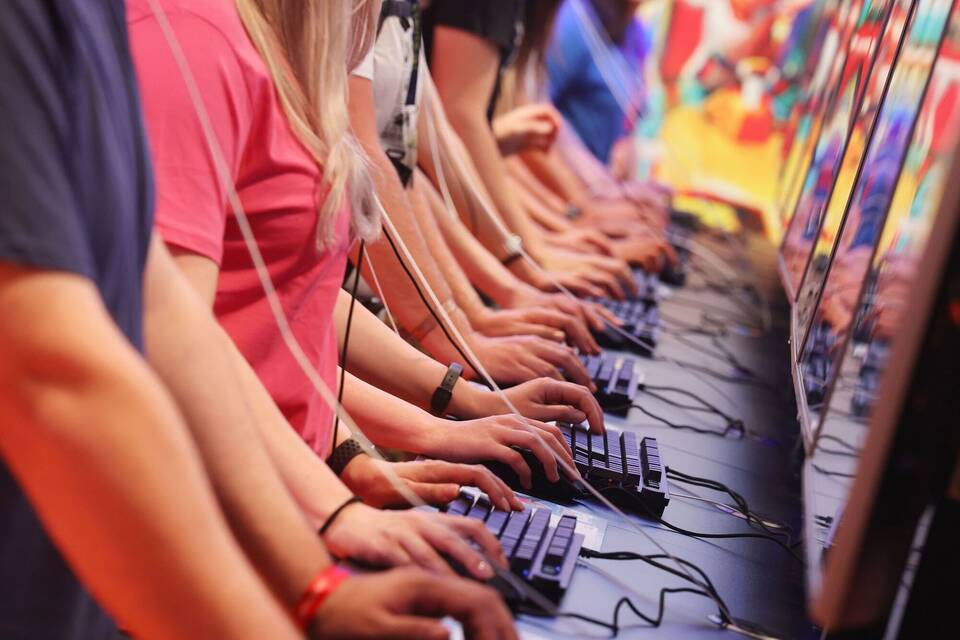 Gaming Gaming