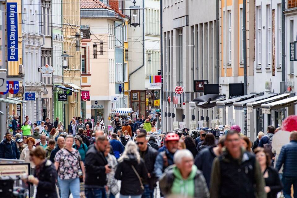 Wetter lockt Tagesausflügler in die Stadt Wetter lockt Tagesausflügler in die Stadt