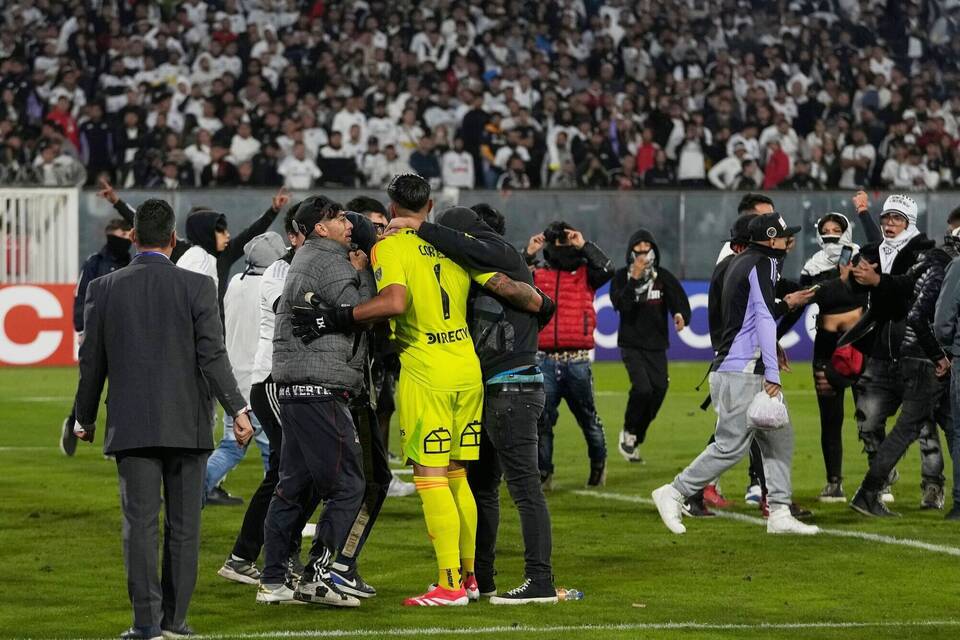 Ausschreitungen Spiel Colo Colo - Fortaleza in Santiago de Chile Ausschreitungen Spiel Colo Colo - Fortaleza in Santiago de Chile