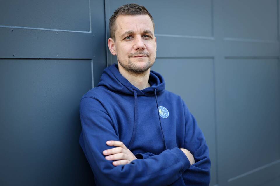 Tobi Schlegl Tobi Schlegl