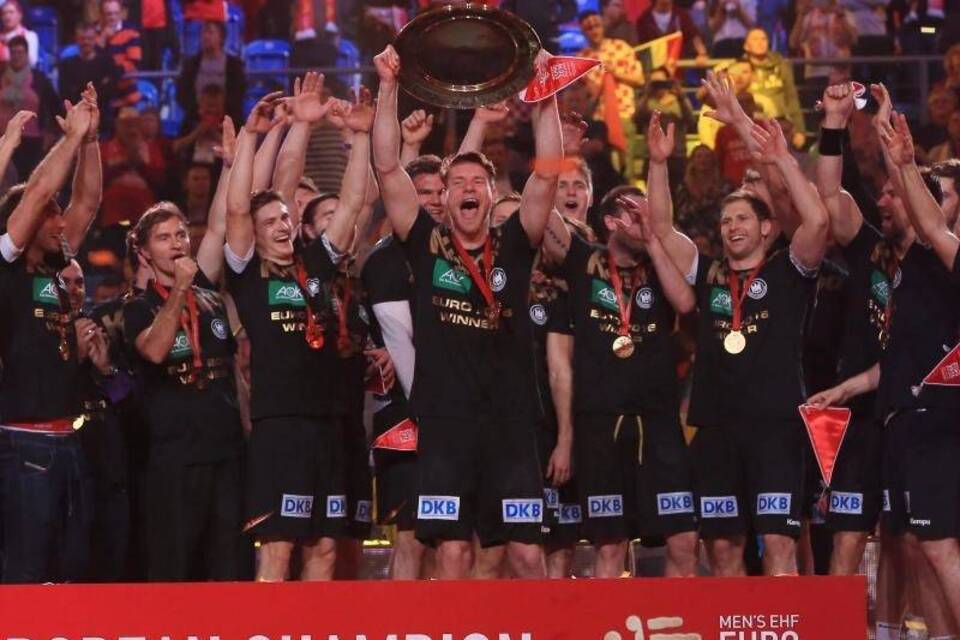 DEUTSCHE HANDBALLER DEUTSCHE HANDBALLER