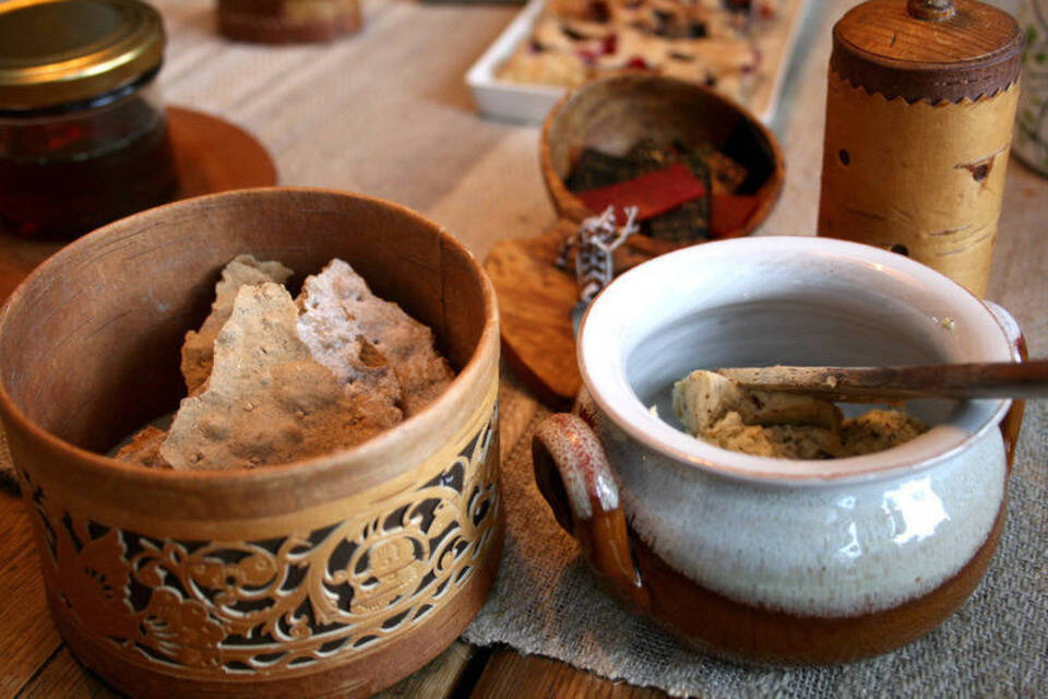 Kaffeekäse und Iglu-Nächte auf Rentierfellen: Willkommen in Lappland