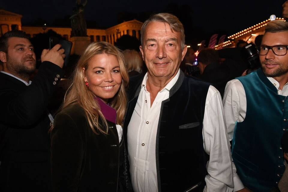 Marion Popp und Wolfgang Niersbach beim Oktoberfest 2018 Marion Popp und Wolfgang Niersbach beim Oktoberfest 2018