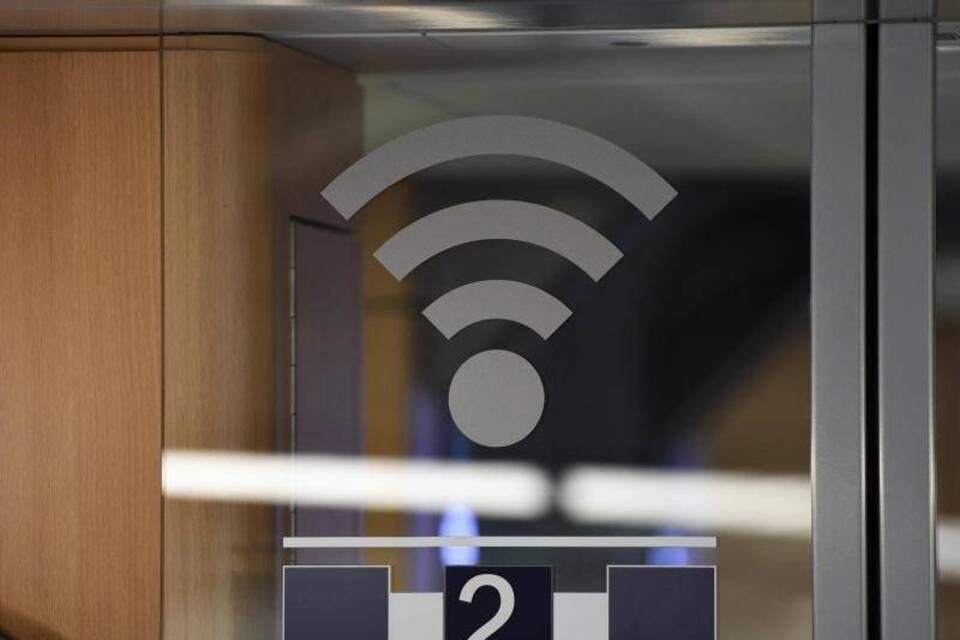 WLAN in den ICE-Zügen WLAN in den ICE-Zügen