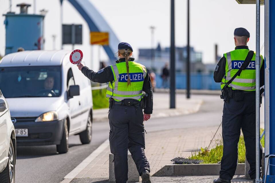 Bundespolizei an der deutsch-polnischen Grenze Bundespolizei an der deutsch-polnischen Grenze