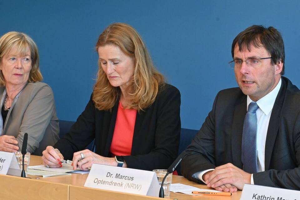 Finanzministerkonferenz in Kiel Finanzministerkonferenz in Kiel