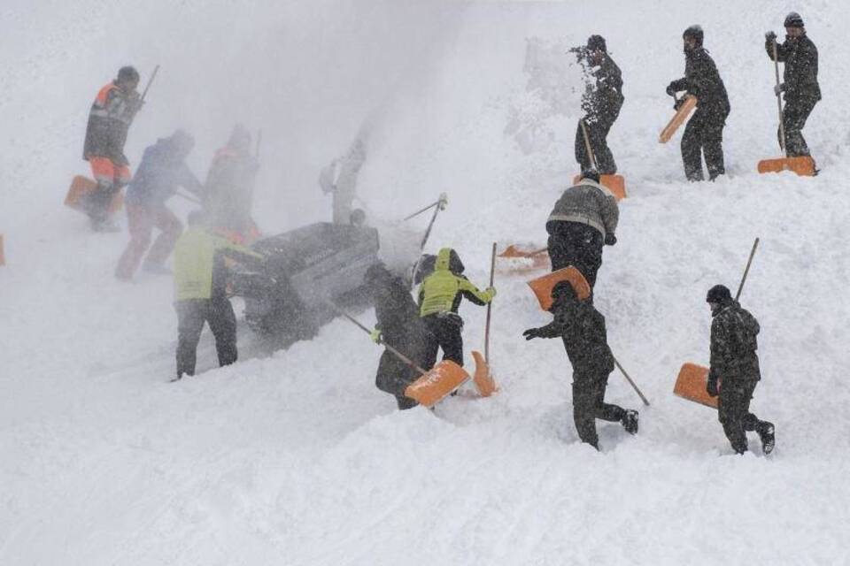 Schneemassen Schneemassen