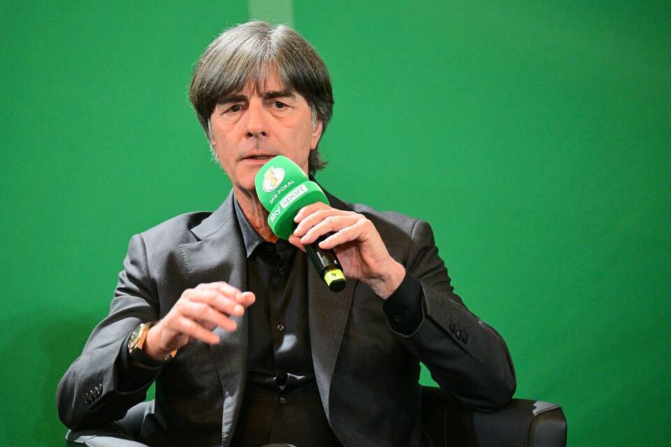 DFB-Pokal Handover DFB-Pokal Handover