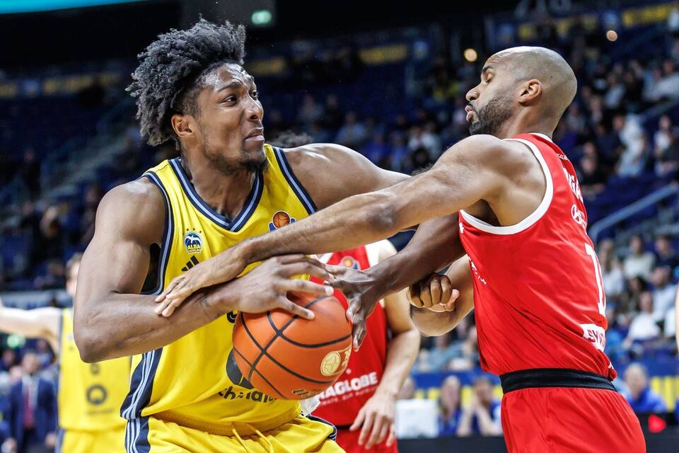Alba Berlin - Synt. MBC Weißenfels Alba Berlin - Synt. MBC Weißenfels