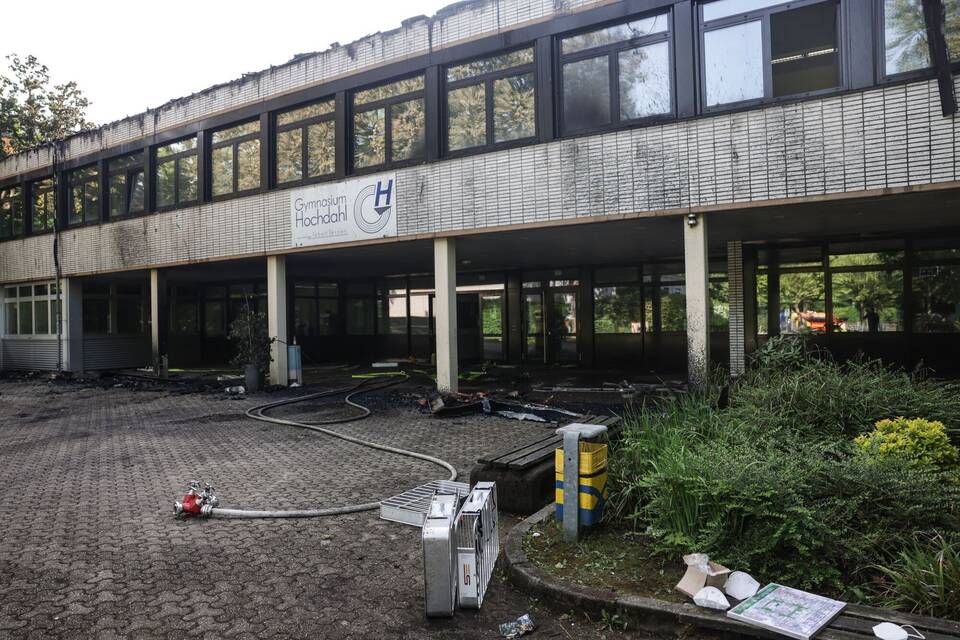 Feuer in Schulzentrum in Erkrath Feuer in Schulzentrum in Erkrath