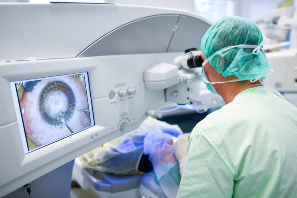 Klare Sicht ohne Brille - eine Laser-OP schafft das nicht immer Klare Sicht ohne Brille - eine Laser-OP schafft das nicht immer