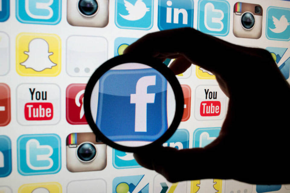 «Streubombe des Informationszeitalters» - Parteien fürchten Fake News «Streubombe des Informationszeitalters» - Parteien fürchten Fake News