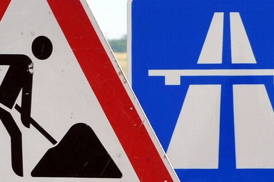 Baustelle auf der Autobahn Baustelle Autobahn - neutrale BU