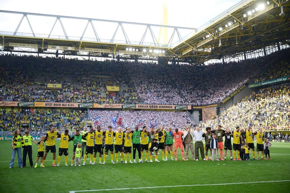 Borussia Dortmund - Holstein Kiel Borussia Dortmund - Holstein Kiel