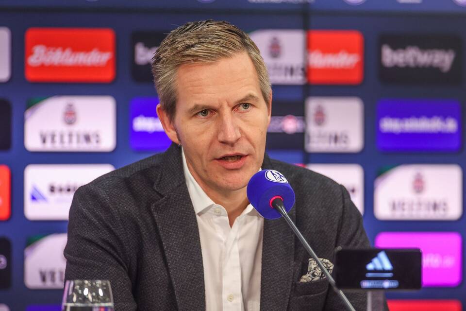 FC Schalke 04 - Pressekonferenz FC Schalke 04 - Pressekonferenz