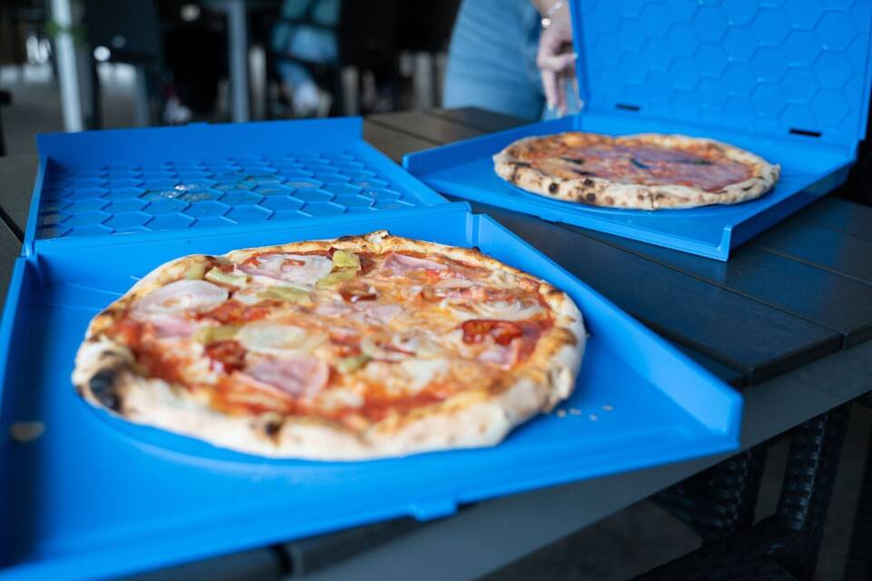 Blaue Pfandbox für Pizza Blaue Pfandbox für Pizza