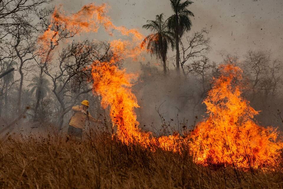 Indigene Feuerwehrleute kämpfen in Brasilien um ihr Territorium Indigene Feuerwehrleute kämpfen in Brasilien um ihr Territorium