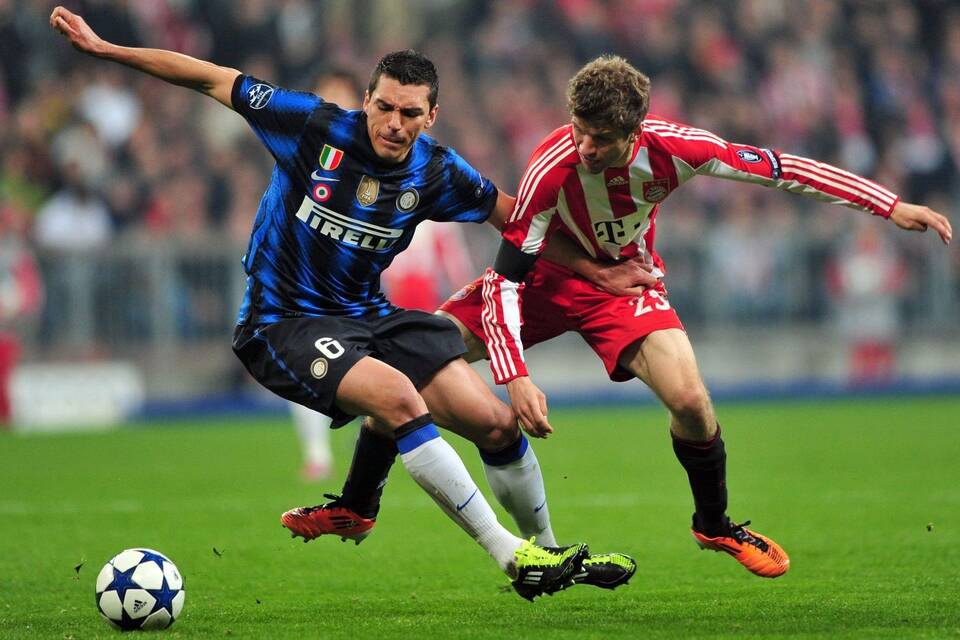 Lúcio (l) und Thomas Müller Lúcio (l) und Thomas Müller